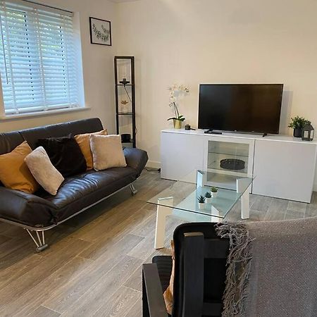 2 Bedroom Private Spacious Apartment In West Midlands Birmingham Luaran gambar