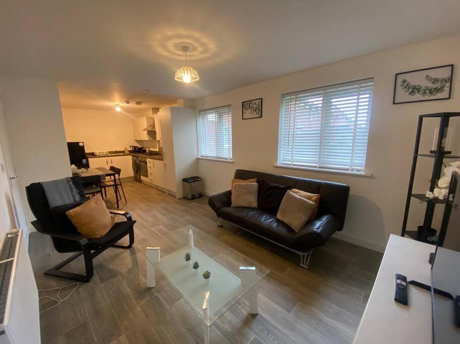 2 Bedroom Private Spacious Apartment In West Midlands Birmingham Luaran gambar